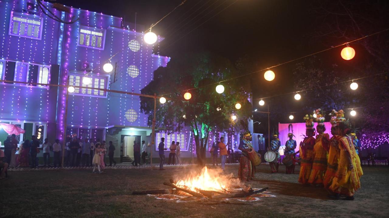 Jhargram Eshani Hotels And Guest House Exterior foto