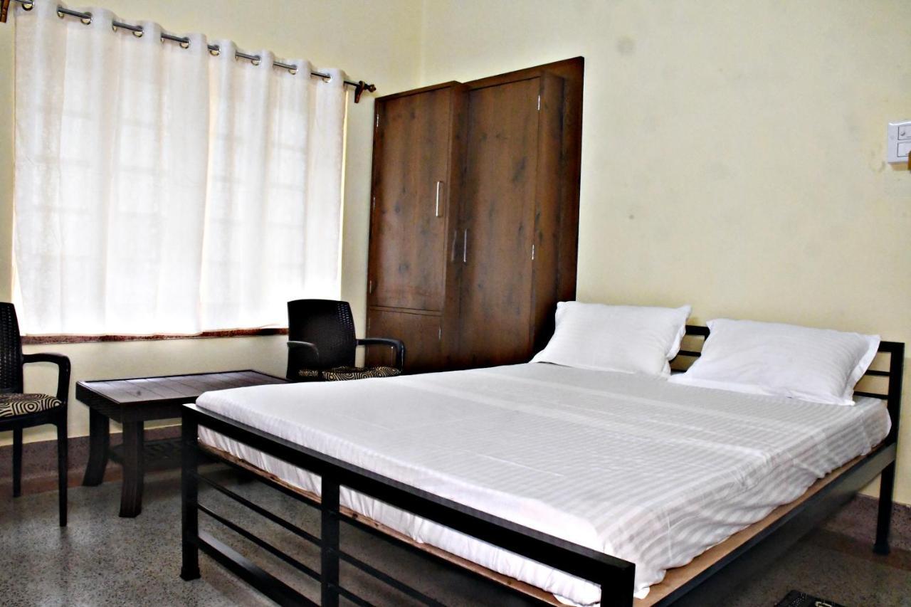 Jhargram Eshani Hotels And Guest House Exterior foto