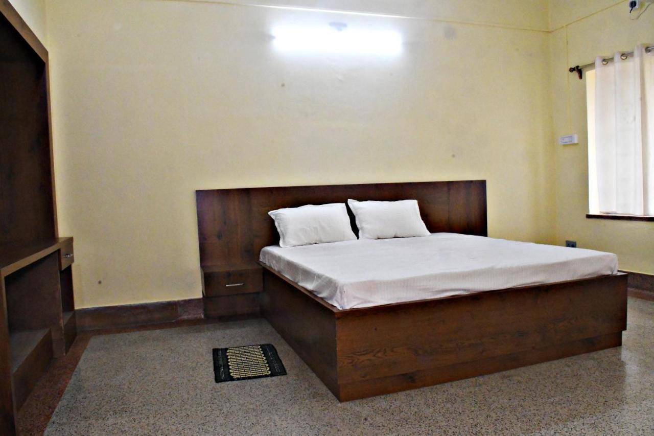 Jhargram Eshani Hotels And Guest House Exterior foto